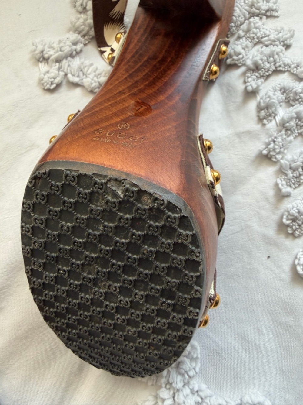 Gucci Brown Floral-Print Wooden Platform Ankle-Strap Heel - Picture 7 of 10